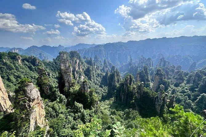 1 Day Avatar Mountain & Fores Park Group Tour with VIP Access - Tianzi Mountain: Peaks, Clouds, and the Sunrise Reputation