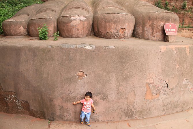 1-Day Chengdu Panda Base and Leshan Giant Buddha GROUP Tour - Why this Panda Base plus Leshan day trip works so well