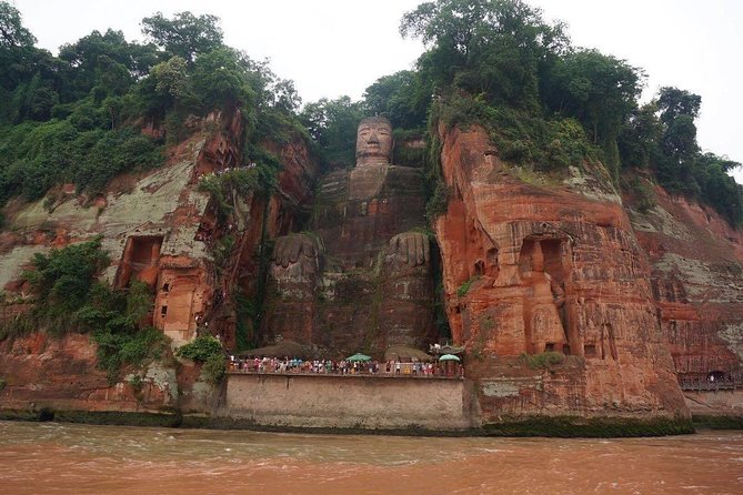 1-Day Chengdu Panda Base and Leshan Giant Buddha GROUP Tour - Getting started in Chengdu: pickup, Tianfu Square, and timing