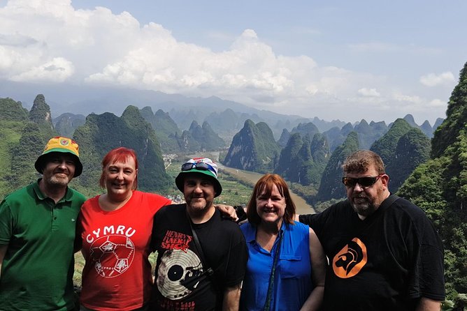 1-Day Guilin Tour to Reed Flute Cave, Xianggong Hill, Bamboo Boat and Night Show - Yangshuo West Street, Your Easy Walk Before the Night Show