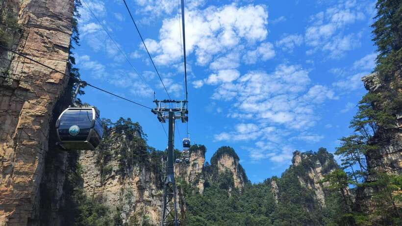 1-Day Private Tour to Zhangjiajie Highlights - Yuanjiajie Mountain: the platform-shaped rocks feel different