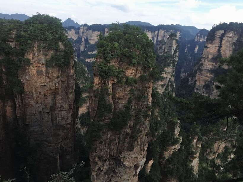 1-Day Private Tour to Zhangjiajie Highlights - Cable car rides and entrance tickets: what you are paying for