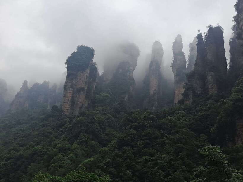 1-Day Private Tour to Zhangjiajie Highlights - Getting picked up, dropped off, and moving between areas