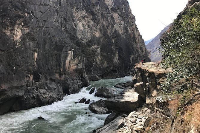 1 Day Tiger Teaping Gorge Private Tour from Lijiang or Shangri-La - Why this Tiger Leaping Gorge trip feels efficient