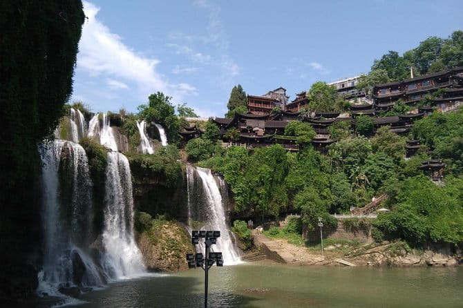 1-Day Zhangjiajie National Forest Park(Avatar) and Tianmen Mountain Private Tour - Tianzi Mountain cable car ride: faster access with fewer fights