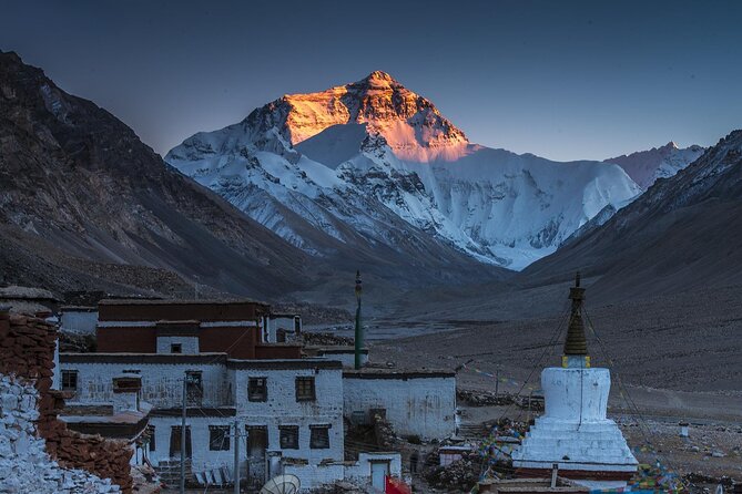 15 Days Mt Everest and Mt Kailash Kora Pilgrimage Group Tour - The Road to Shigatse: Yamdrok Yumtso Lake, Karola Glacier, and Gyantse