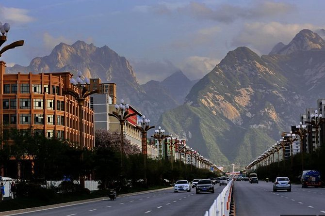 2 Days Xian Small Group Tour: Terracotta Army, Big Wild Goose Pagoda, Mt Huashan - The Real Value of a Small Group Xian Tour