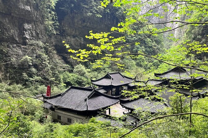 2Day Wulong Karst Park+Dazu Carvings World Heritage Private Tour - Lunch That Feels Local, Not Like a Waiting Room