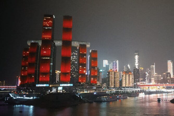 2Day Wulong Karst Park+Dazu Carvings World Heritage Private Tour - Day Two Finish in Downtown Chongqing