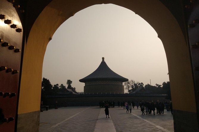 3-Day Beijing Hightlight Tour with Optional Peking Duck & Show - Day 1: Tiananmen, Forbidden City, Jingshan views, Hutongs, Temple of Heaven