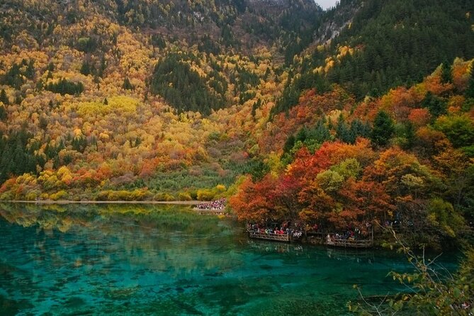 3 Day Private Tour to Jiuzhai Valley and Huanglong - Morning at the Panda Breeding Research Base, Then On to Jiuzhaigou
