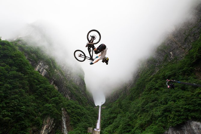 3-Day Private Zhangjiajie In-depth Exploring Tour - Day 3: Junsheng Sandstone Art and Tianmen Mountain With VIP Cable Car