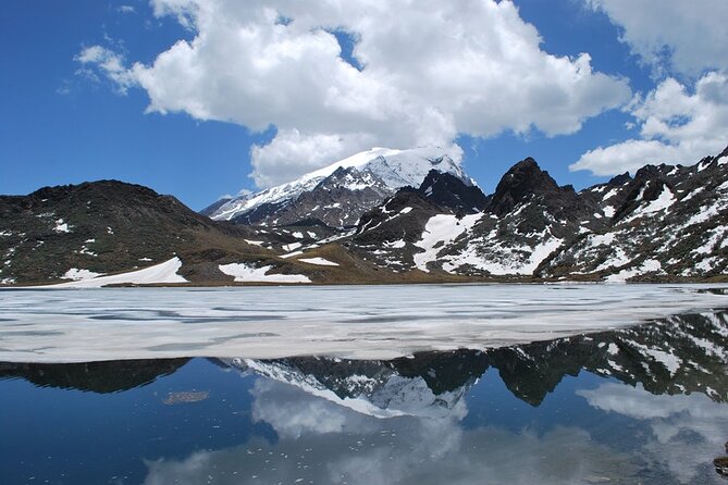 4 Days Haba Snow Mountain Climbing Tour (Lijiang-Shangri-La) - Upper Tiger Leaping Gorge First, Then a Hard Pivot to the Mountains