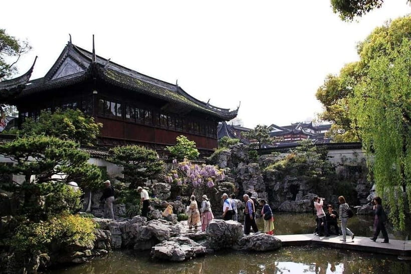 4-Hour Best Shanghai Private City Tour with Your Choice - Guide quality is the main difference maker