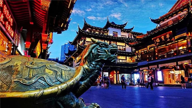 4-Hour Best Shanghai Private City Tour with Your Choice - Private driver or Uber and metro: how you travel matters