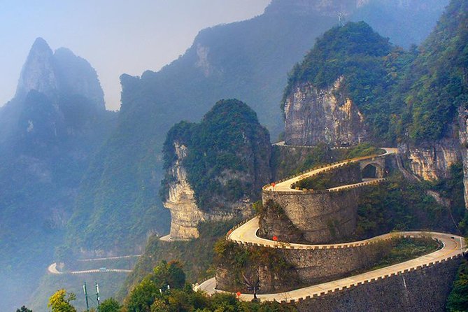 5-Day Private Zhangjiajie Panoramic Sightseeing Tour - Day 2 in Wulingyuan: Bailong Elevator, Yuanjiajie, Tianzi Mountain
