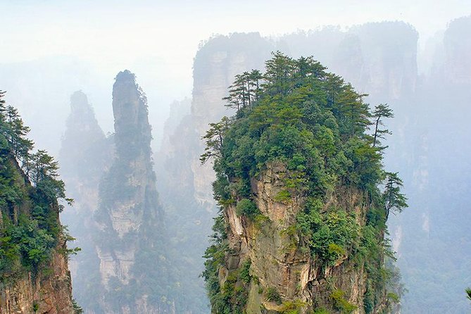 5-Day Private Zhangjiajie Panoramic Sightseeing Tour - Choosing the right guide inside a private tour
