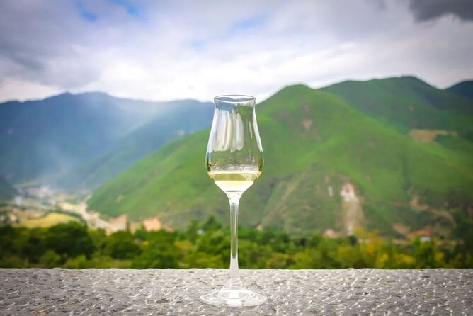 6-Day Go Beyond Shangrila for Wine & Tibetan Culture of Yunnan - Day 1 in Shuhe Ancient Town: Settling In and Getting Fed Naxi-Style