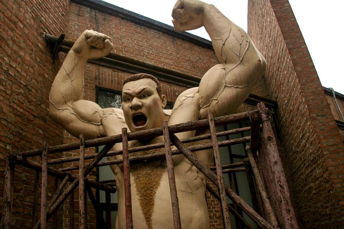 6-Hour Private Beijing Tour: Flower and Fish Market, Panjiayuan Antique Market and 798 Art Zone - Pickup timing and the lunch or dinner switch