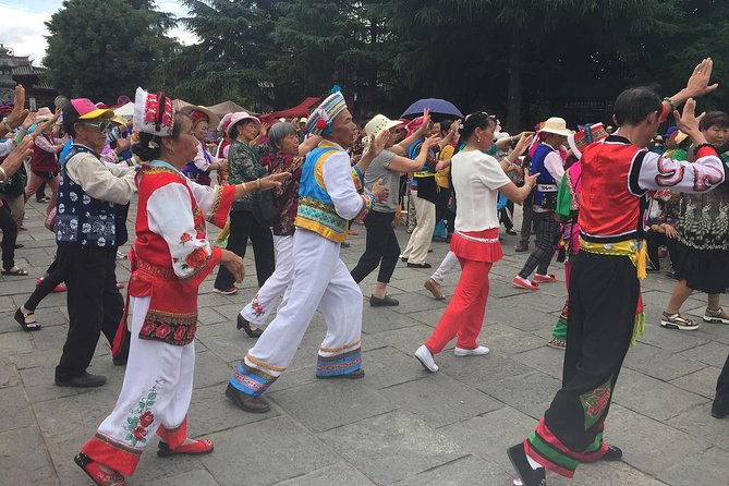 8-Day Private Yunnan Tour to Kunming, Dali, Lijiang and Shangri-La - Day 6: From Lijiang to Shangri-La via the Yangtze Bend, Stone Drum Town, and Tiger Leaping Gorge