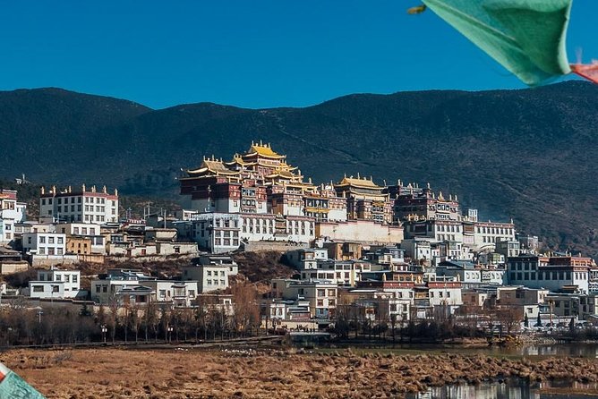 9 days Ancient Town Tour - Day 3: Weibaoshan Taoist temples and Nuodeng’s Ming-Qing buildings