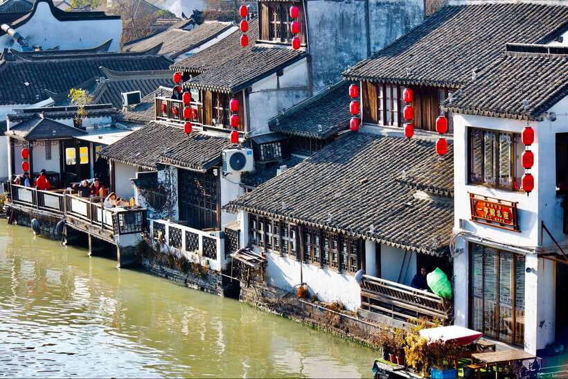All-inclusive Half-day Private Tour To Zhujiajiao Water Town - Shanghainese lunch or dinner, with a vegan option that actually helps