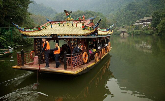 All-Inclusive Private Day Tour of Mount Qingcheng and Dujiangyan - Why Qingcheng Mountain and Dujiangyan feel made for a great day trip