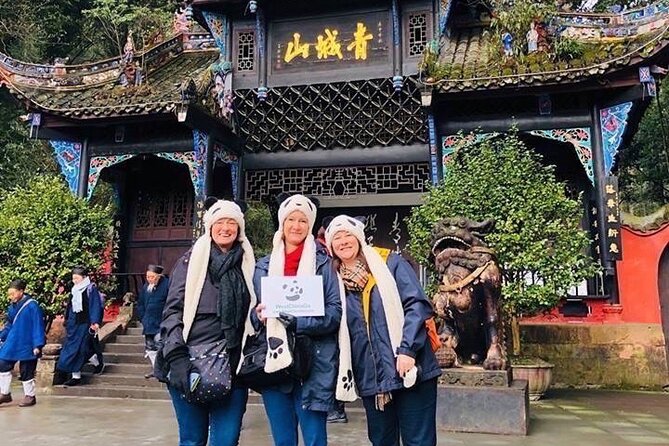 All-Inclusive Private Day Tour of Mount Qingcheng and Dujiangyan - The morning flow: hotel pickup, an early start, and fewer headaches