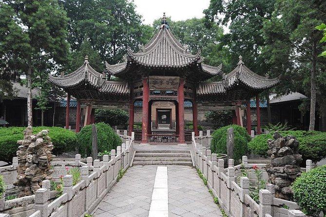 All inclusive Two-Day Xi'an private Heritage Tour - Muslim Quarter in 40 minutes: snack-friendly, wander-by-choice
