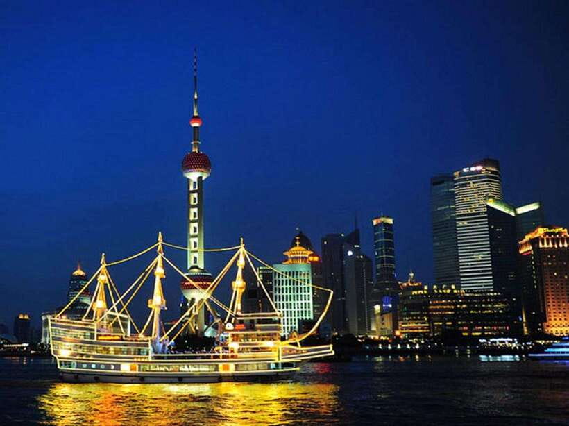 Amazing Shanghai Night Lights:River Cruise &Private Transfer - Why the Bund skyline works so well on a 50-minute cruise