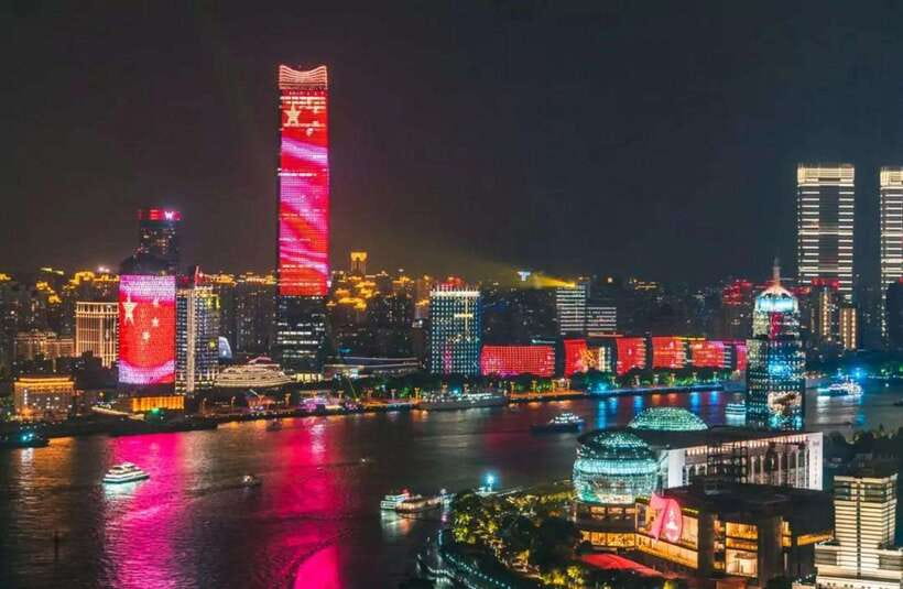 Amazing Shanghai Night Lights:River Cruise &Private Transfer - Learning from the skyline: what the guide adds to the photos