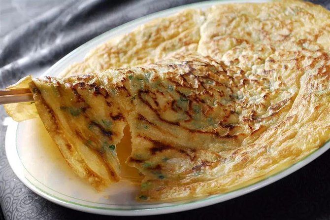 Authentic Local Food Tour in Central Shanghai - Former French Concession: Yunnan Road and the feeling of eating like locals