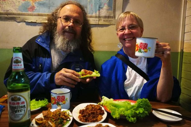 Authentic Old Beijing Hutong Food and Beer Private Tour - Shichahai Scenic Area to old courtyards: what your 3-hour alley walk includes