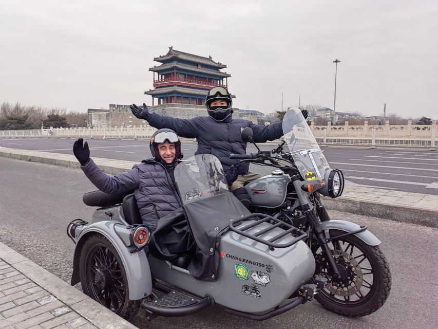 Beijing: 4 hours Discover City by Sidecar - Drum and Bell Towers: the north-axis landmark stop
