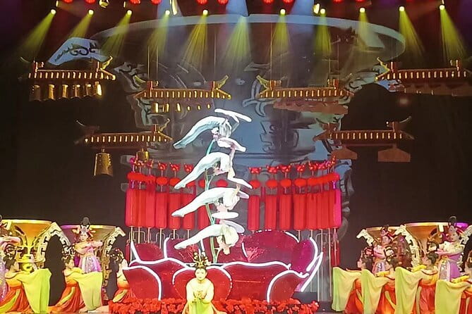 Beijing Acrobatic Show in Red Theater with Guide and Transfer - Who should book this, and who may want a longer show