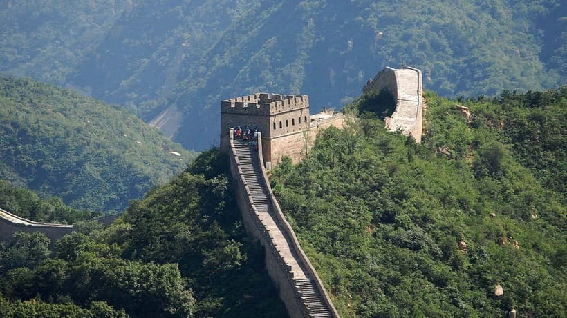 Beijing: Badaling Great Wall Ticket with Day & Night Options - Value perks: luggage storage, meal discounts, and the included PDF guide