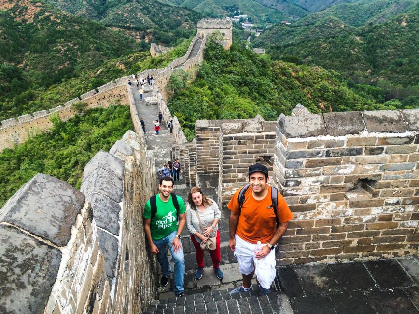 Beijing: Best Great Wall Sunset Tour - Gubei Water Town after the hike, dinner and lights