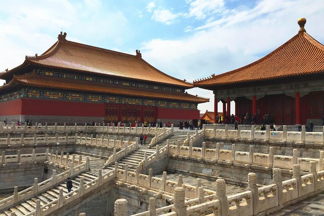 Beijing Essential Full-Day Tour including Great Wall at Badaling, Forbidden City and Tiananmen Square - Guides and pacing: why names like Mary, Lee, Jenny, and Murphy show up