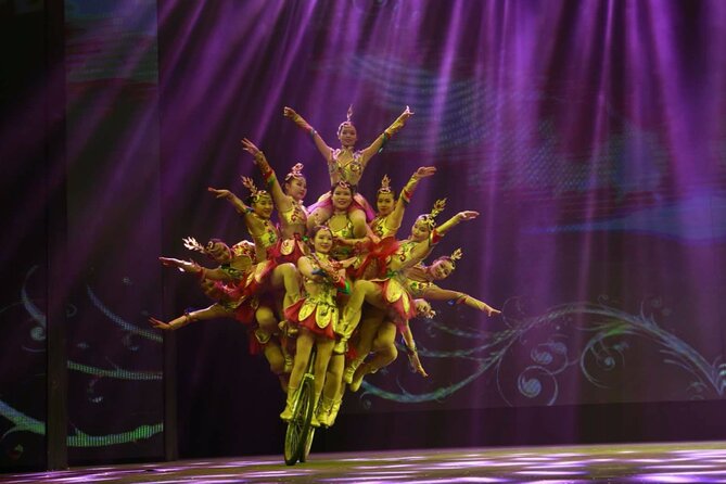 Beijing Evening Acrobat Show In Red Theater With Private Transfer - Beijing’s Red Theatre, where Kung Fu meets stagecraft