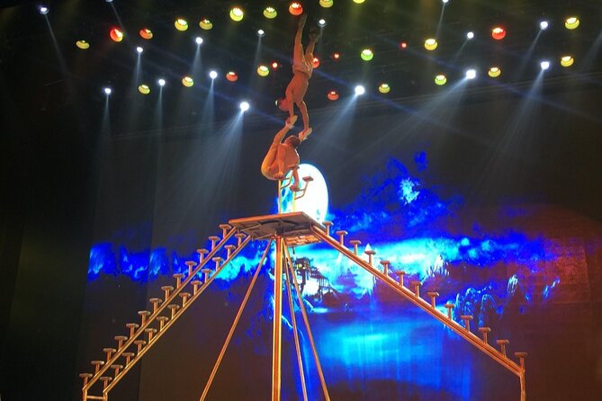 Beijing Evening Acrobat Show In Red Theater With Private Transfer - Arriving at the Red Theatre: what to expect once you walk in