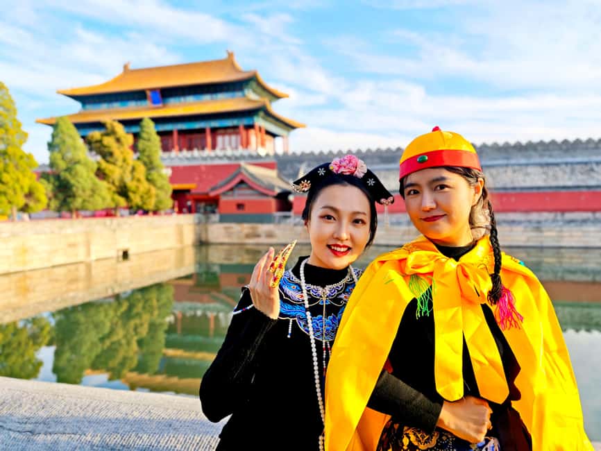 Beijing:Forbidden City Tour--Reveal Secrets Behind Red Walls - Role-play Forbidden City decoding, not just a normal walkthrough