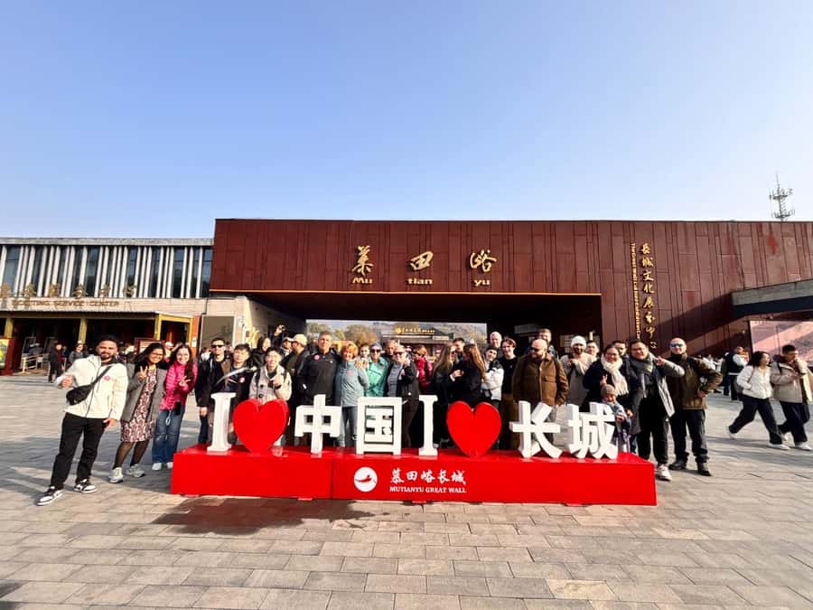 Beijing Great Wall Bus Tour with Multiple Route Options - The day flow: bus time, Wall entry, and uphill or downhill shuttles