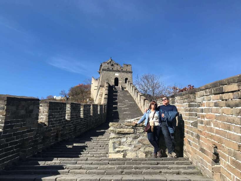 Beijing: Great Wall of China and Ming Tomb Private Tour - Private guide quality in English: what you gain in real time