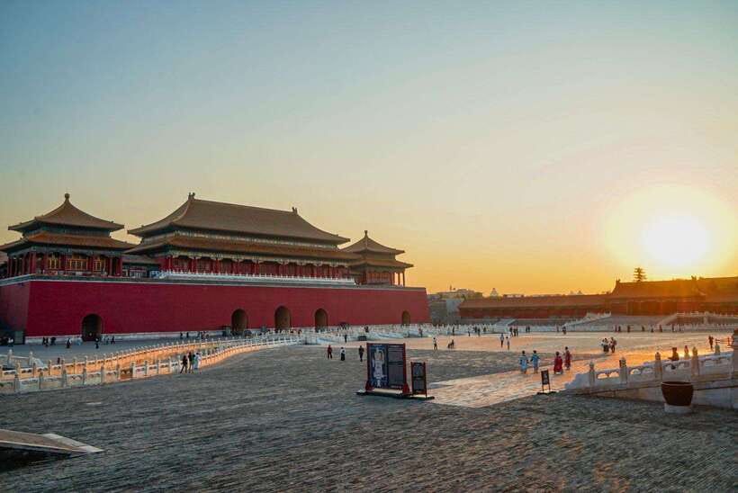 Beijing: Highlights of Forbidden City Private Walking Tour - Why a private Forbidden City route beats going alone