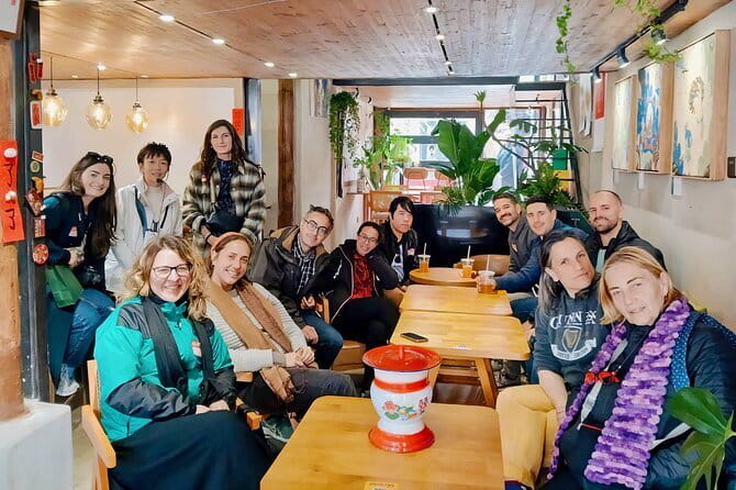 Beijing Historic City Guided Walking Tour + Calligraphy Creation - Hutong Alley Time: How to Read Beijing’s Narrow Streets