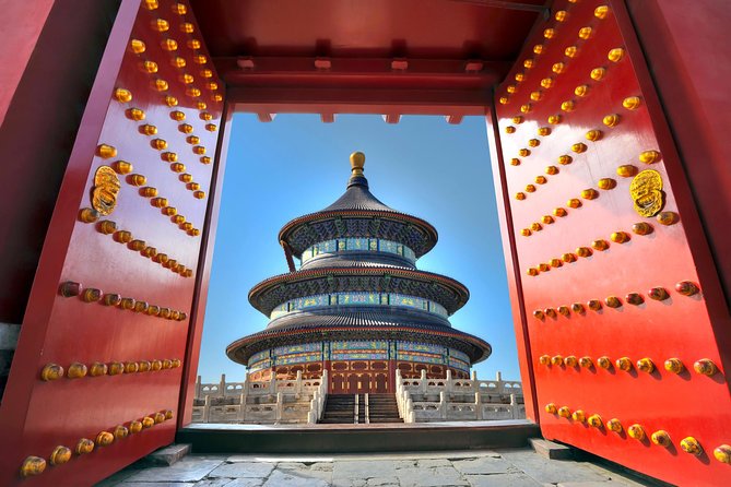 Beijing Historical Tour I - Forbidden City, Tiananmen Square & Temple of Heaven - Tiananmen Square: a massive start with modern political context
