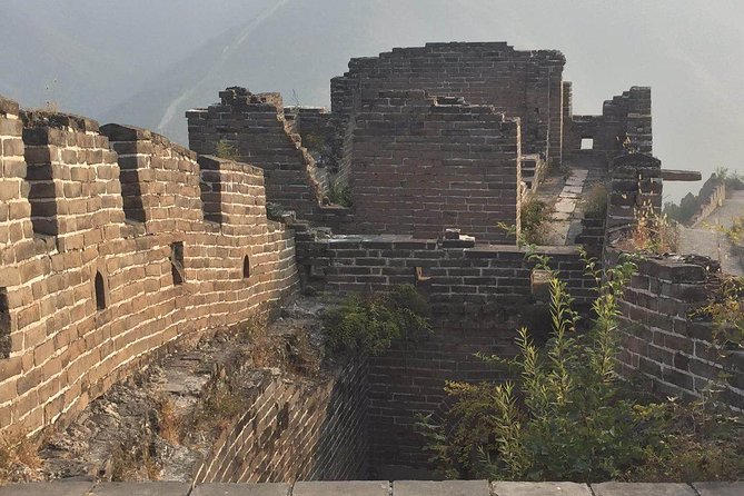 Beijing: Huanghuacheng Lakeside Great Wall Private Tour - The 3-hour Huanghuacheng hike: watchtowers, beacon towers, and lake angles