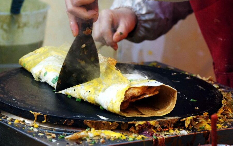 Beijing: Hutong Culinary Walking Tour with 15+ Tastings - Sesame Cakes and Handcrafted Snacks: The Sweet and Savory Middle