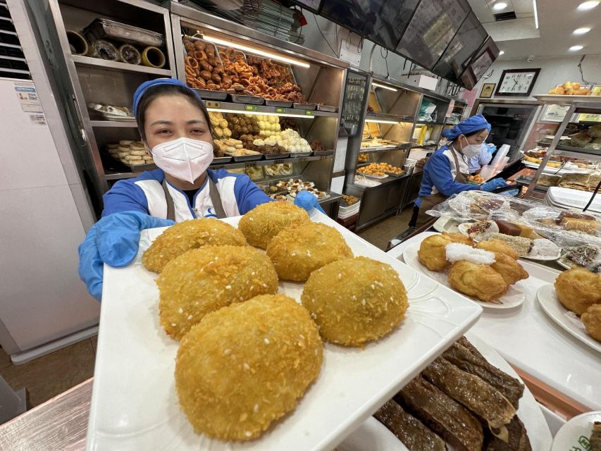 Beijing: Hutong Private Culinary Walking Tour - Hutong food feels real because you walk like a local, not a crowd