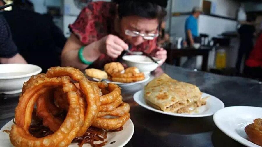 Beijing: Hutong Private Culinary Walking Tour - Optional add-on: Peking duck or hot pot dinner with locals